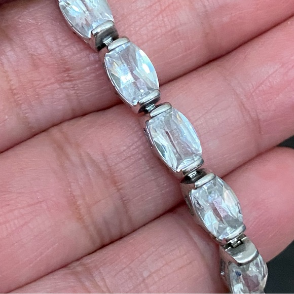 Vintage FAS 925 Stamped Sterling Silver CZ Cubic Zirconia Tennis Bracelet - Picture 12 of 16